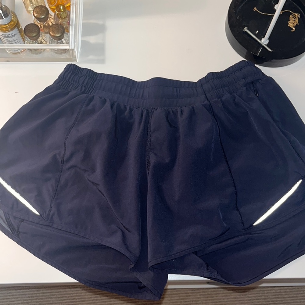 NAVY BLUE lulu hotty hots size 8